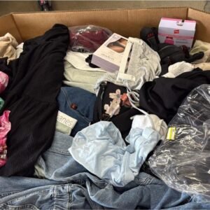 Baby Clothes & Shoes Pallets - Image 8