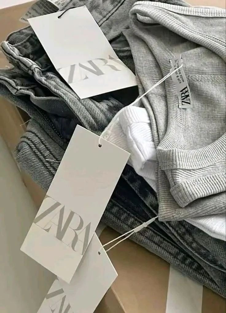 Spring Summer Clothing Pallets for Sale - Image 2
