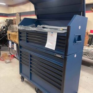 Alternative view of Lowes Liquidation Pallets