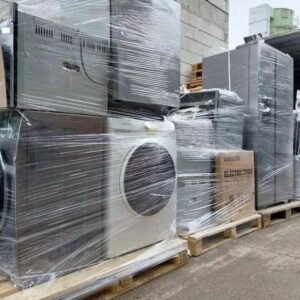 Alternative view of Washer & Dryer Pallets