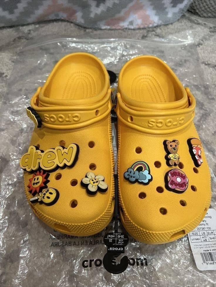 Crocs Pallet – 300 Pairs Bulk Footwear Wholesale Crocs Shoes - Image 26