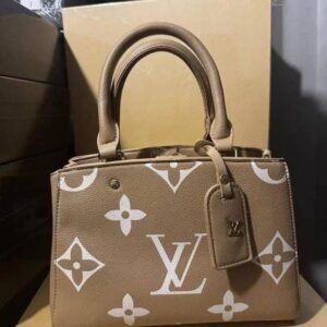 Branded Ladies Handbags Pallet – 200 Pieces Luxury Designer Bags Wholesale - Image 4