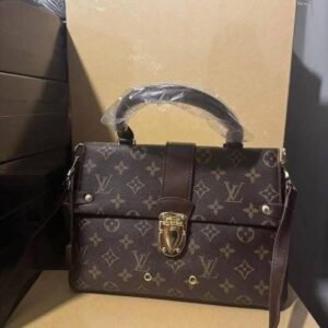Branded Ladies Handbags Pallet – 200 Pieces Luxury Designer Bags Wholesale - Image 8