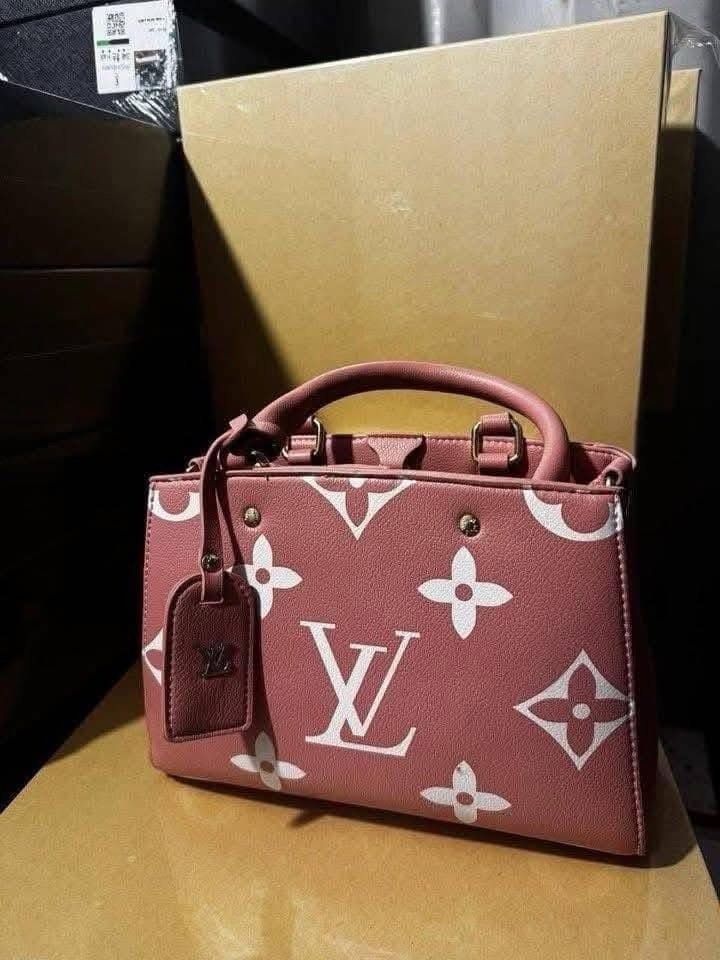 Branded Ladies Handbags Pallet – 200 Pieces Luxury Designer Bags Wholesale - Image 7