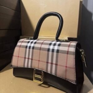 Branded Ladies Handbags Pallet – 200 Pieces Luxury Designer Bags Wholesale - Image 12