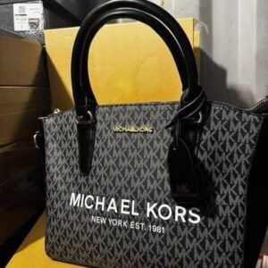 Branded Ladies Handbags Pallet – 200 Pieces Luxury Designer Bags Wholesale - Image 19