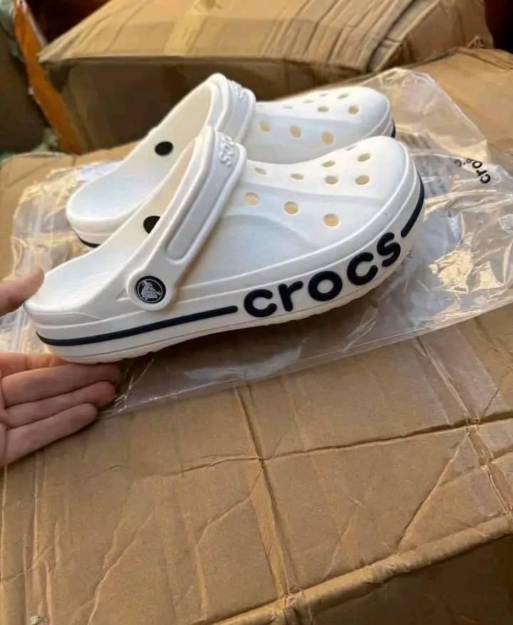 Crocs Pallet – 300 Pairs Bulk Footwear Wholesale Crocs Shoes - Image 23