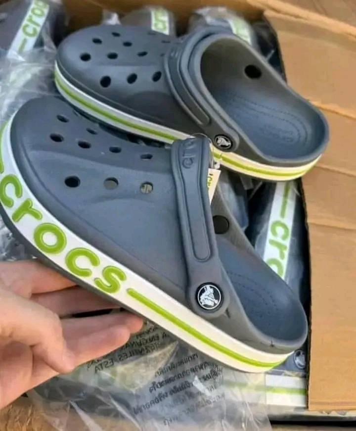 Crocs Pallet – 300 Pairs Bulk Footwear Wholesale Crocs Shoes - Image 20